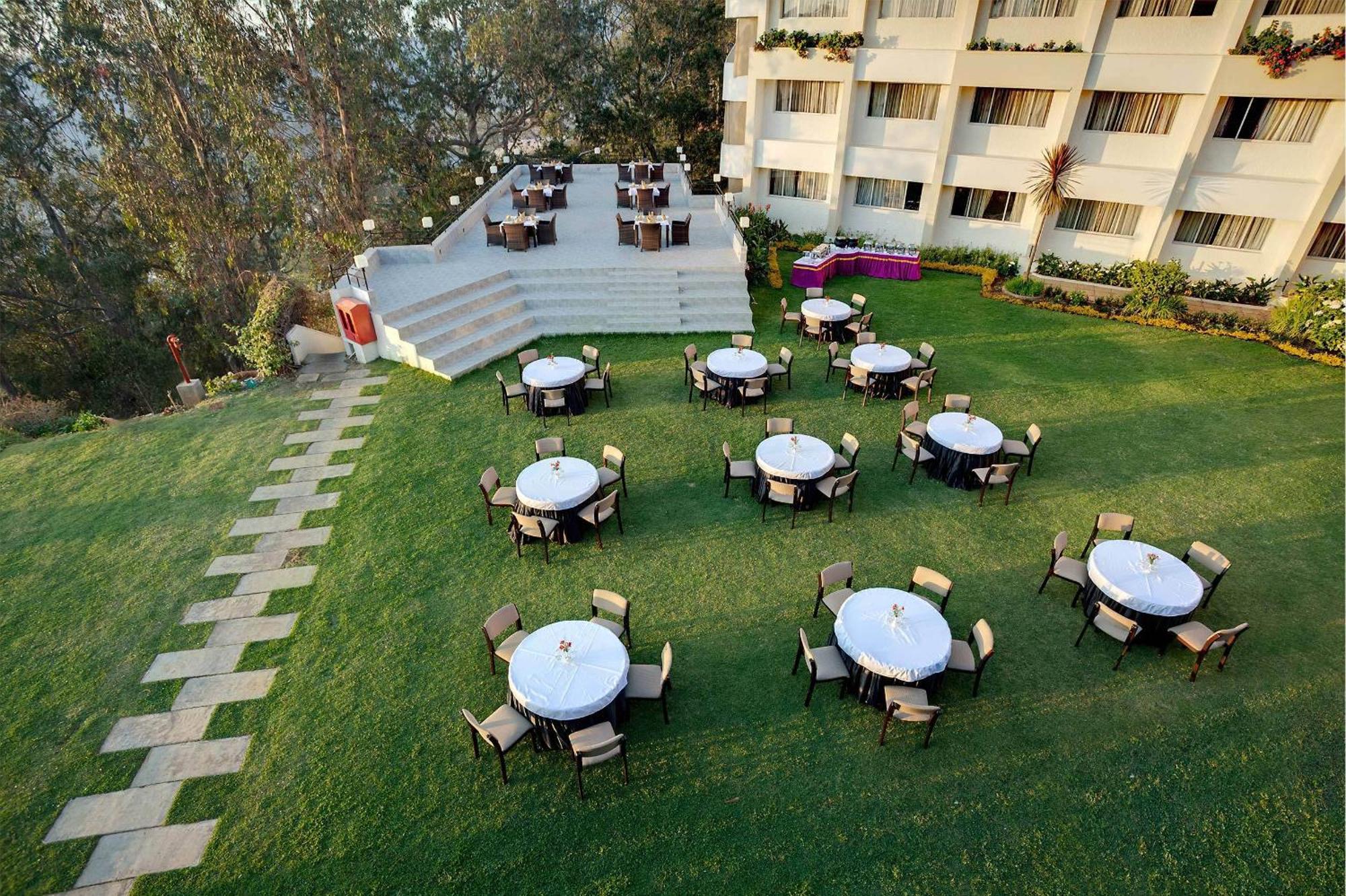 Hotel Sinclairs Retreat Ooty Exterior foto